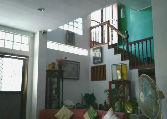 Kitakubo Bed & Breakfast *